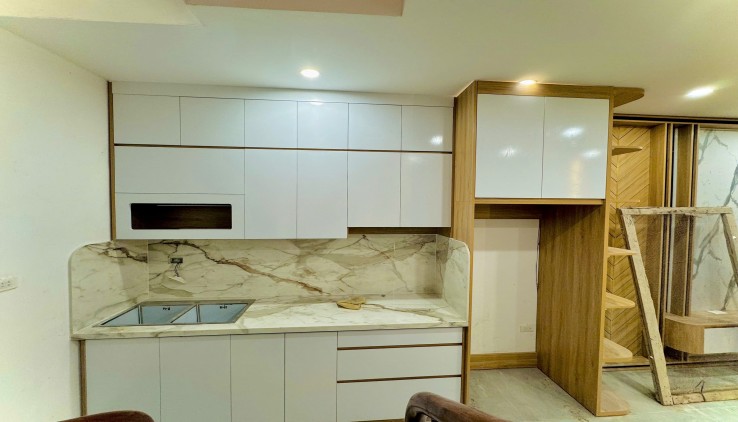 Cần bán nhà riêng Lô góc Phố Hồng Mai, Hai Bà Trưng 4 tầng, 35m2, mặt tiền rộng rãi 3.8m